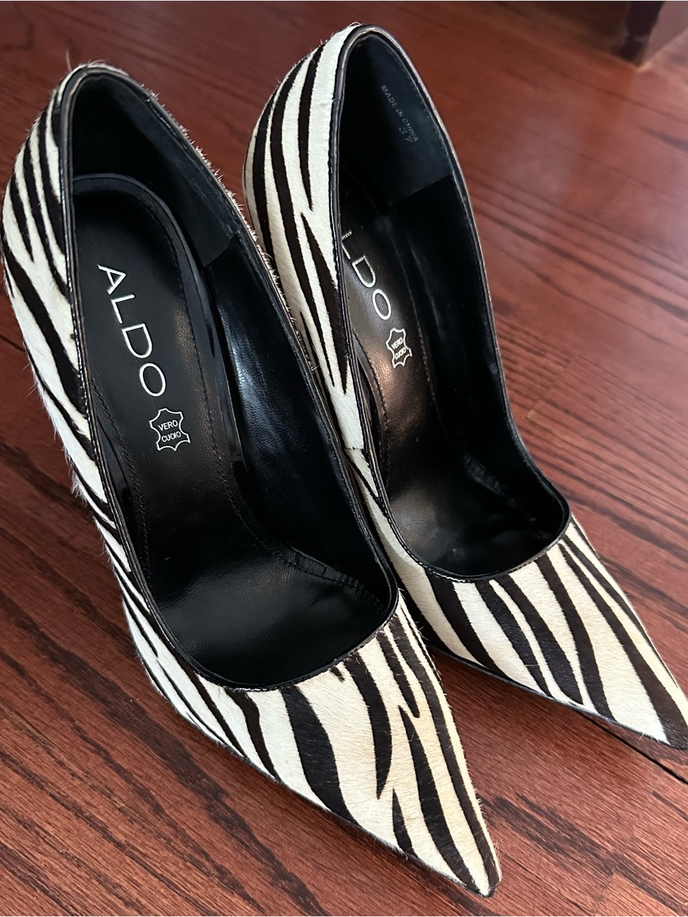 Aldo pointy toe zebra print pumps dress shoes size 6.5 or 37